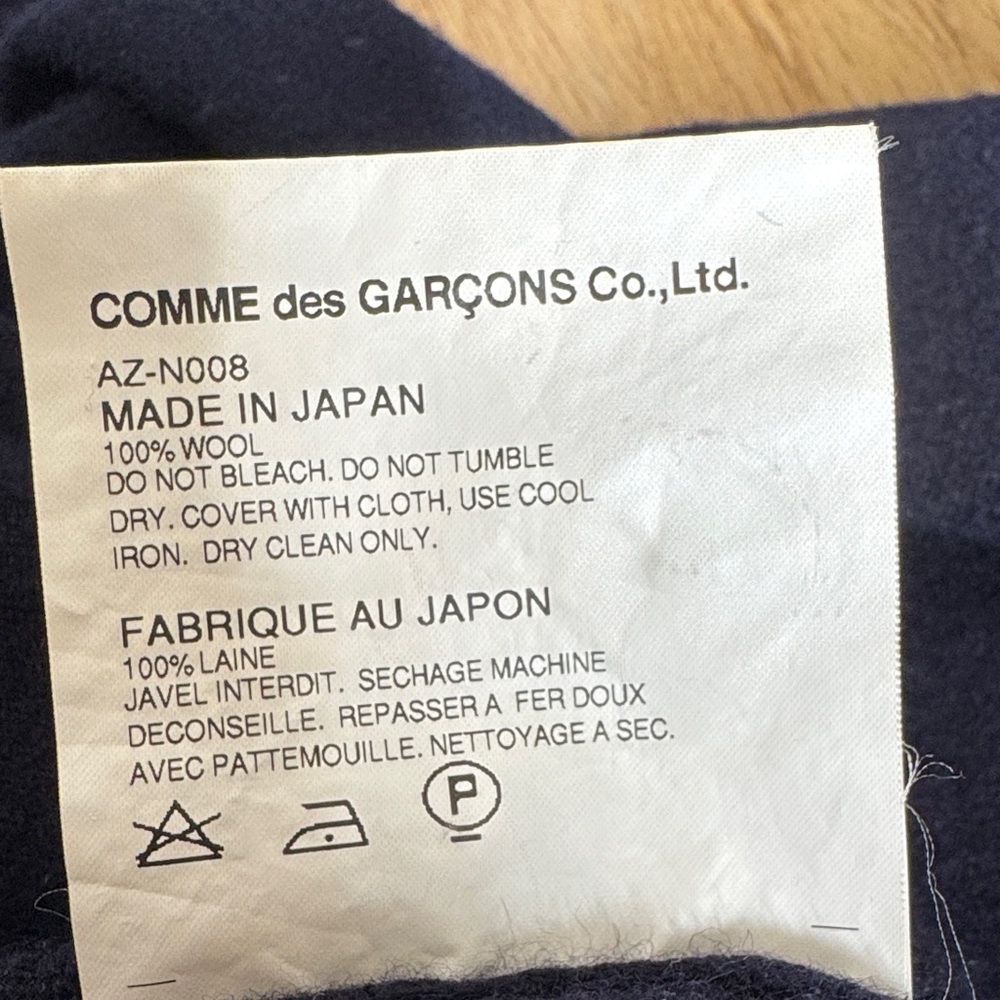 Comme des Garçons PLAY Navy Wool Cardigan with Red Heart Patch - Picture 5 of 6